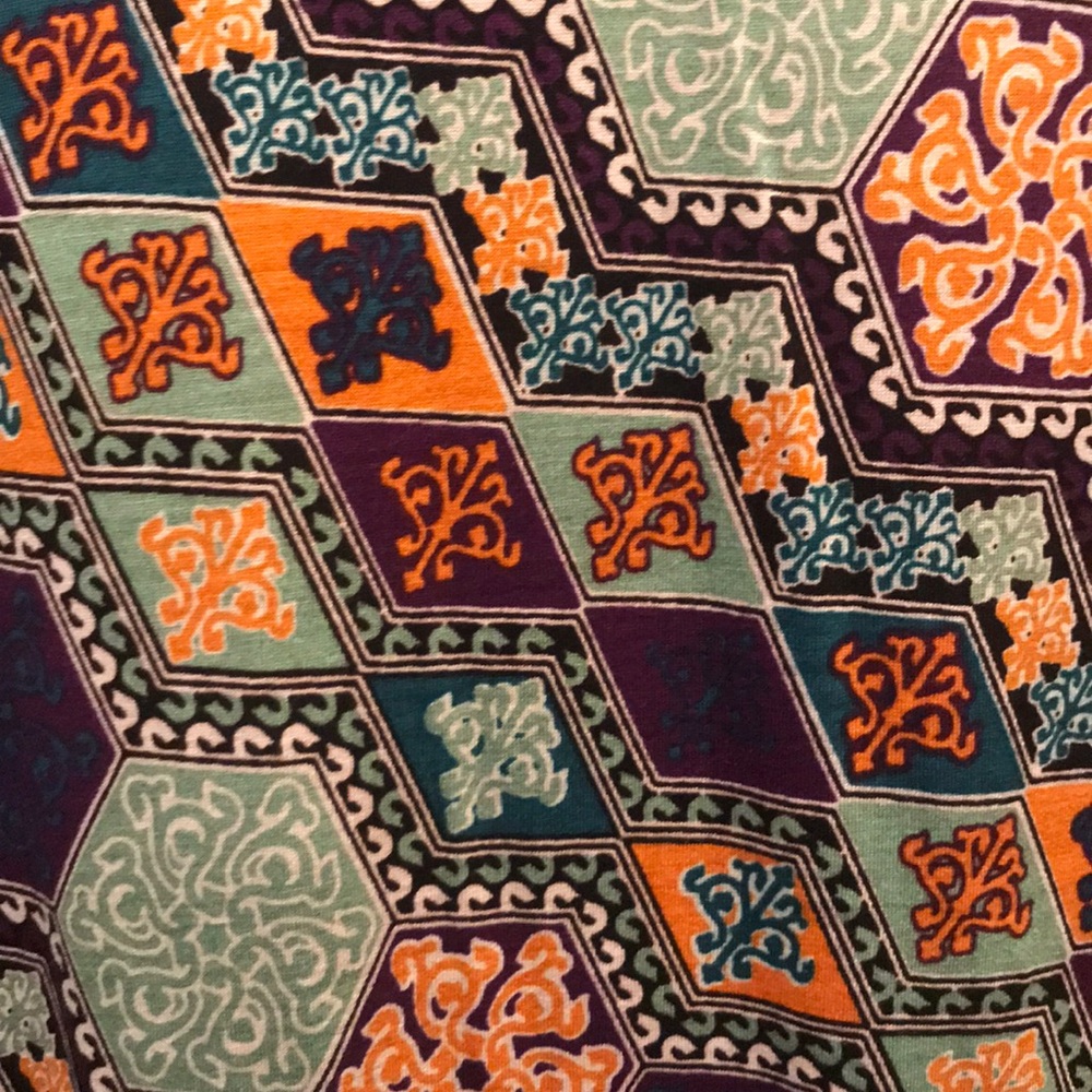 Lularoe - Picture 2 of 6
